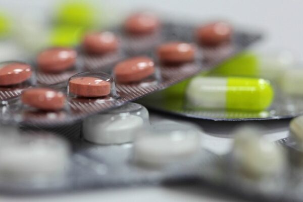 Davlat ro‘yxatidan o‘tkazmasdan qo‘llanadigan dori vositalari ro‘yxati to‘ldirildi