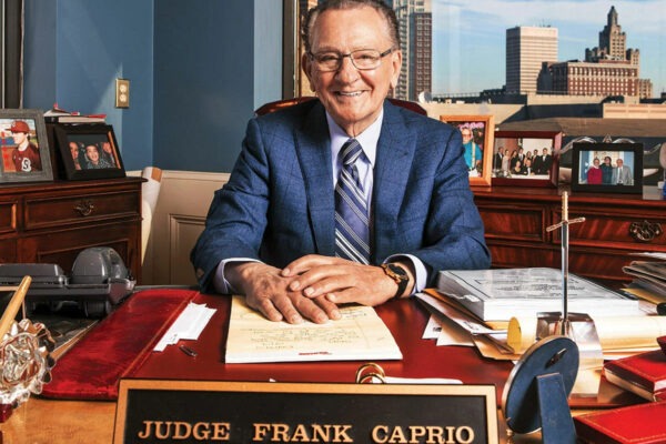 «Dunyodagi eng mehribon sudya» 88 yoshida saratondan vafot etdi