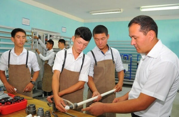 O‘zbekistonda texnikum pedagoglari uchun yangi qo‘llab-quvvatlash choralari belgilandi