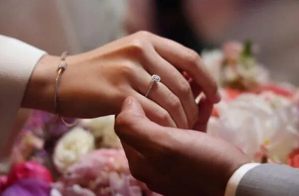 O‘zbekistonlik ayollar asosan necha yoshda oila qurmoqda?