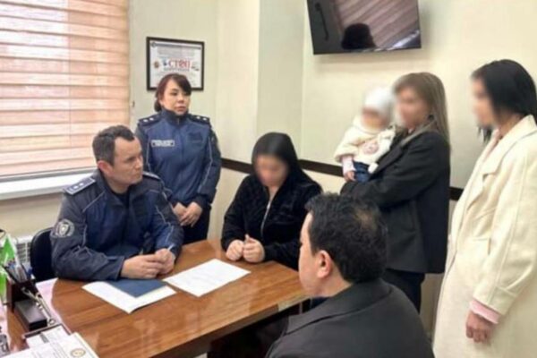 Toshkentda ayol voyaga yetmagan farzandini derazadan chiqarib videoga oldi — IIBB munosabat bildirdi