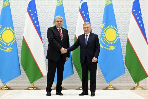 Shavkat Mirziyoyev Qozogʻiston tashqi ishlar vazirini qabul qildi