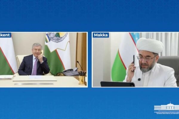 Shavkat Mirziyoyev muftiy Nuriddin Xoliqnazar bilan telefon orqali muloqot qildi